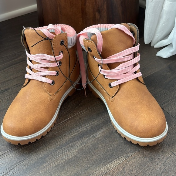 Olivia Miller Girl Ankle Combat boots, knit, trim,lace up rugged sole,cognac - Picture 3 of 6